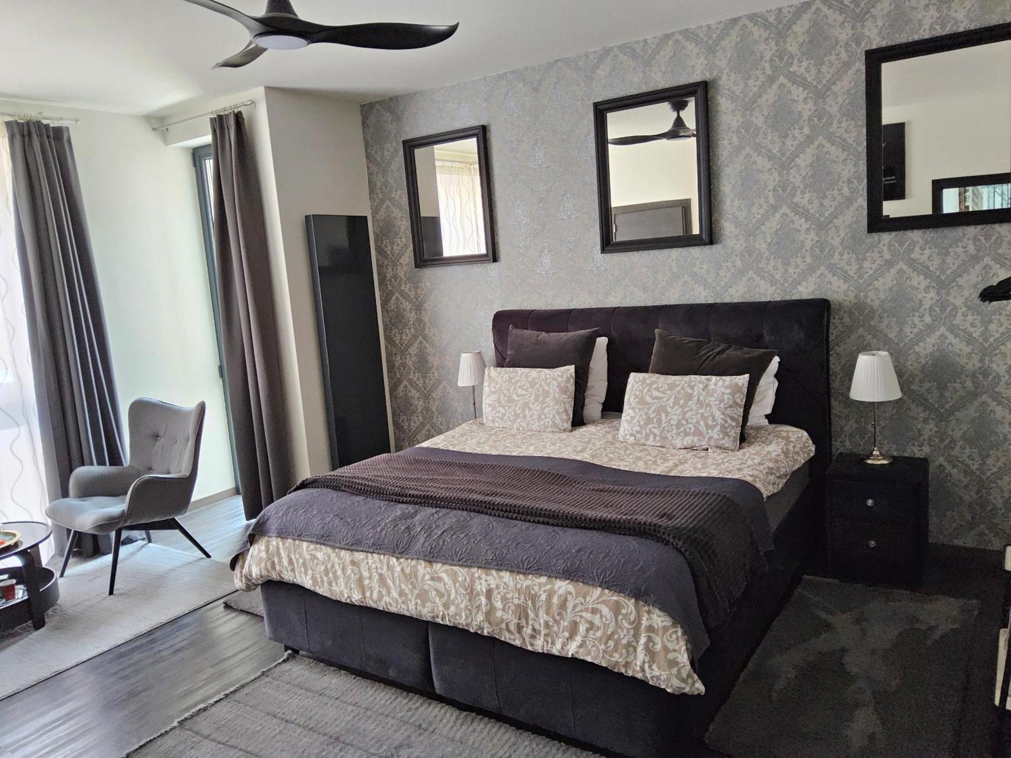 Chambre Deluxe Au 2Eme Etage, Chambre Double Au 4Eme Etage Not A Hotel 布鲁塞尔 外观 照片